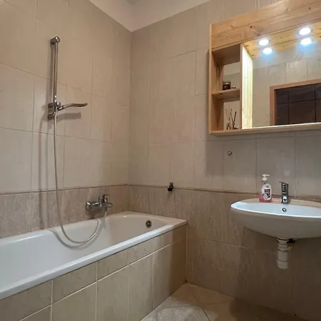 Centrum - Citrom Utca *